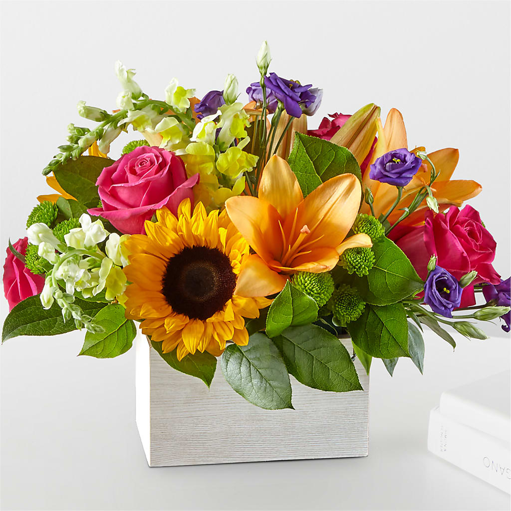 Best Day Box Bouquet – MALLERY'S FLOWERS & GIFTS, Redding CA