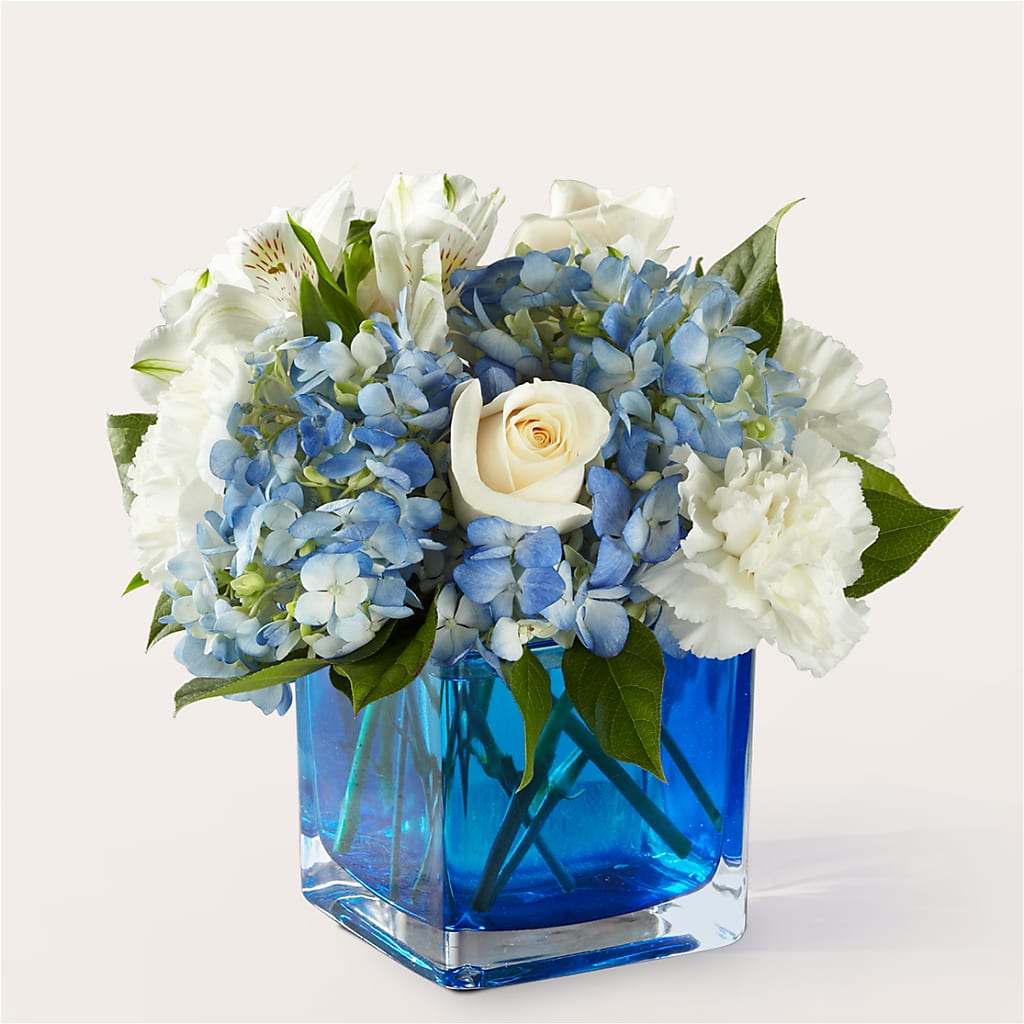 Soothing Waters Bouquet – MALLERY'S FLOWERS & GIFTS, Redding CA