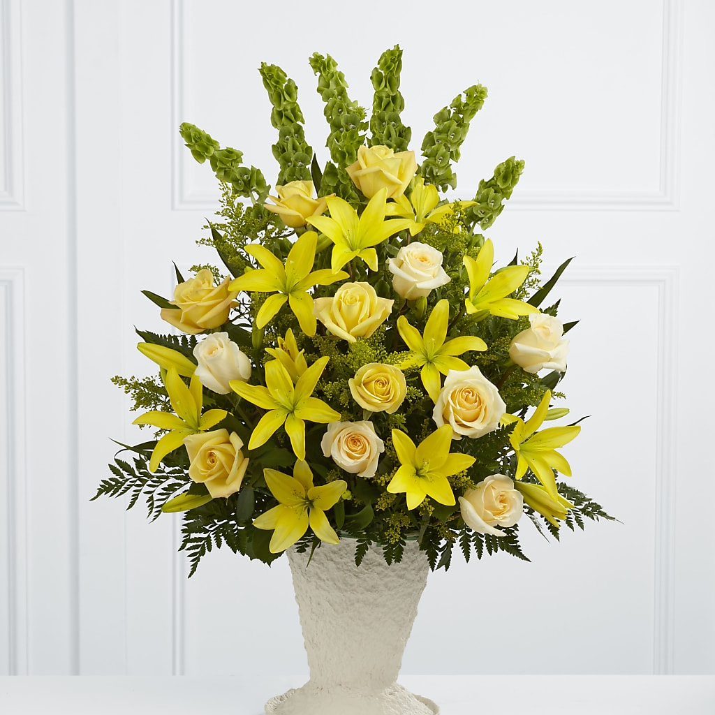 Golden Memories Arrangement – MALLERY'S FLOWERS & GIFTS, Redding CA