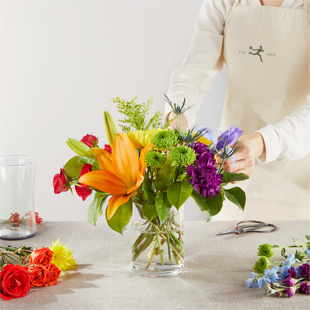 Summer Spectra - A Florist Original – MALLERY'S FLOWERS & GIFTS, Redding CA