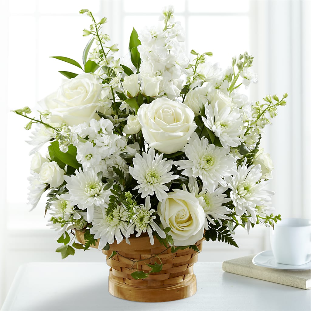 Heartfelt Condolences Arrangement – MALLERY'S FLOWERS & GIFTS, Redding CA