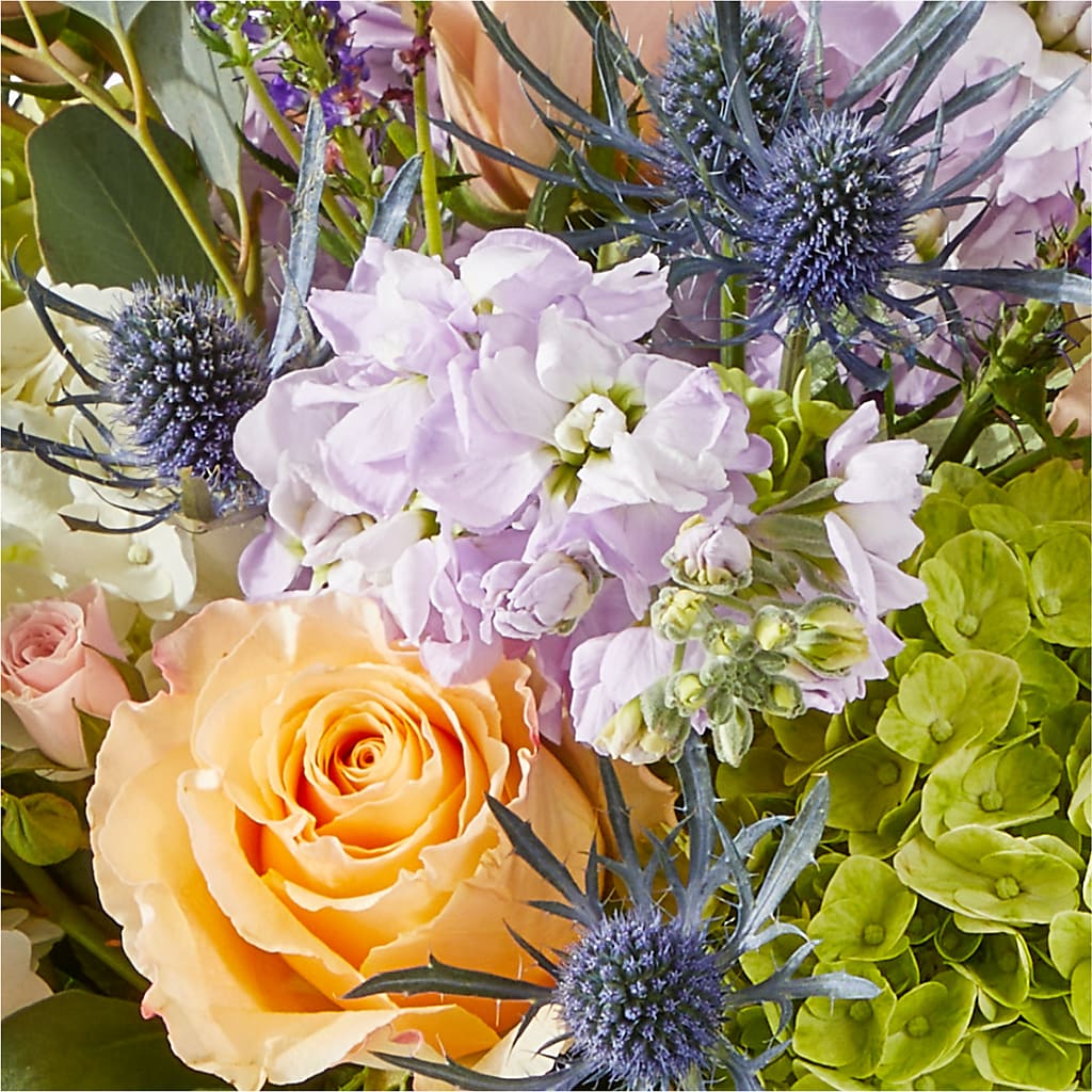 Porch Swing Bouquet – MALLERY'S FLOWERS & GIFTS, Redding CA