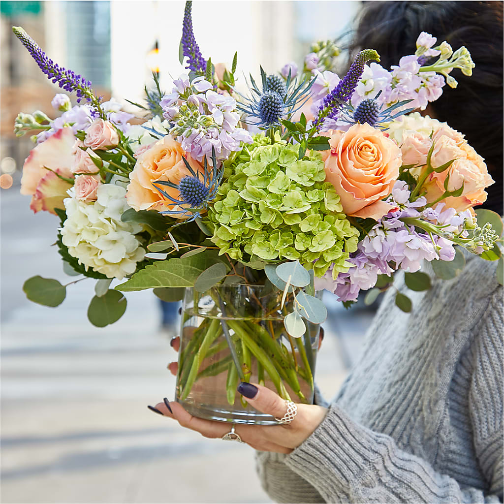 Porch Swing Bouquet – MALLERY'S FLOWERS & GIFTS, Redding CA