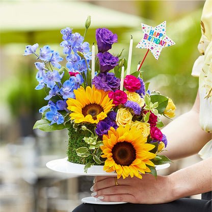 Star of the Day Floral Cake – MALLERY'S FLOWERS & GIFTS, Redding CA